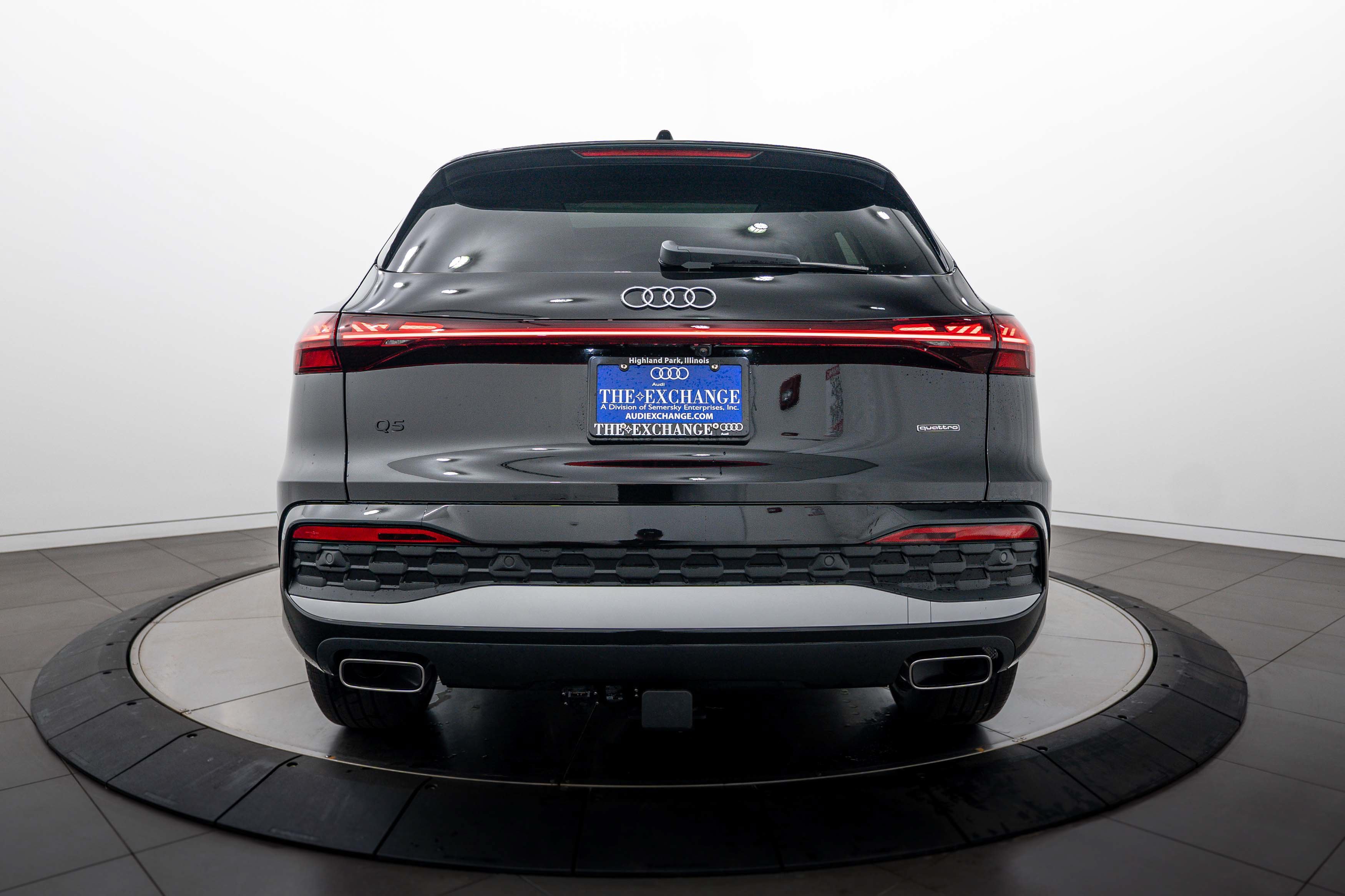 New 2026 MYTHOS BLACK Audi Prestige image 21