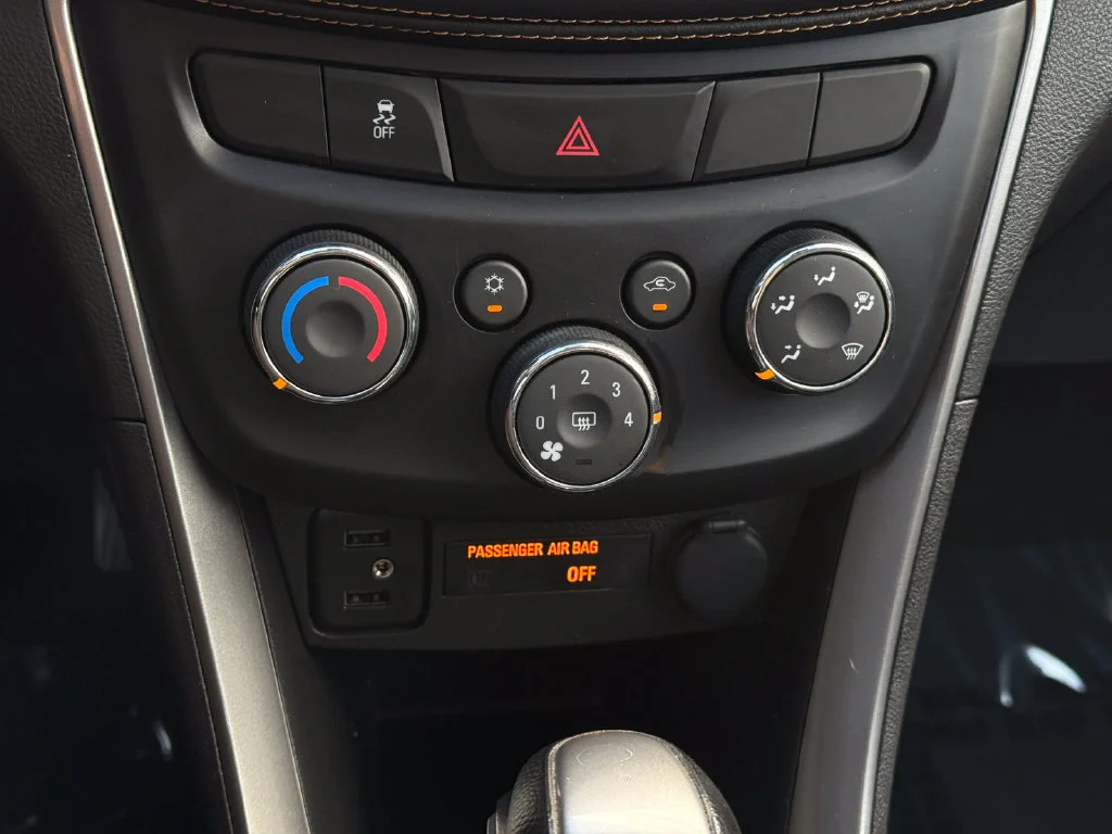 Used 2020 PACIFIC BLUE METALLIC Chevrolet LT image 28