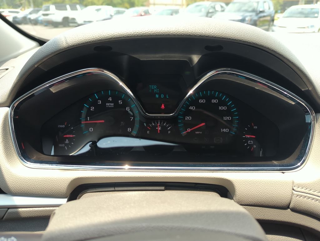 Used 2015 Silver Chevrolet 2LT image 39