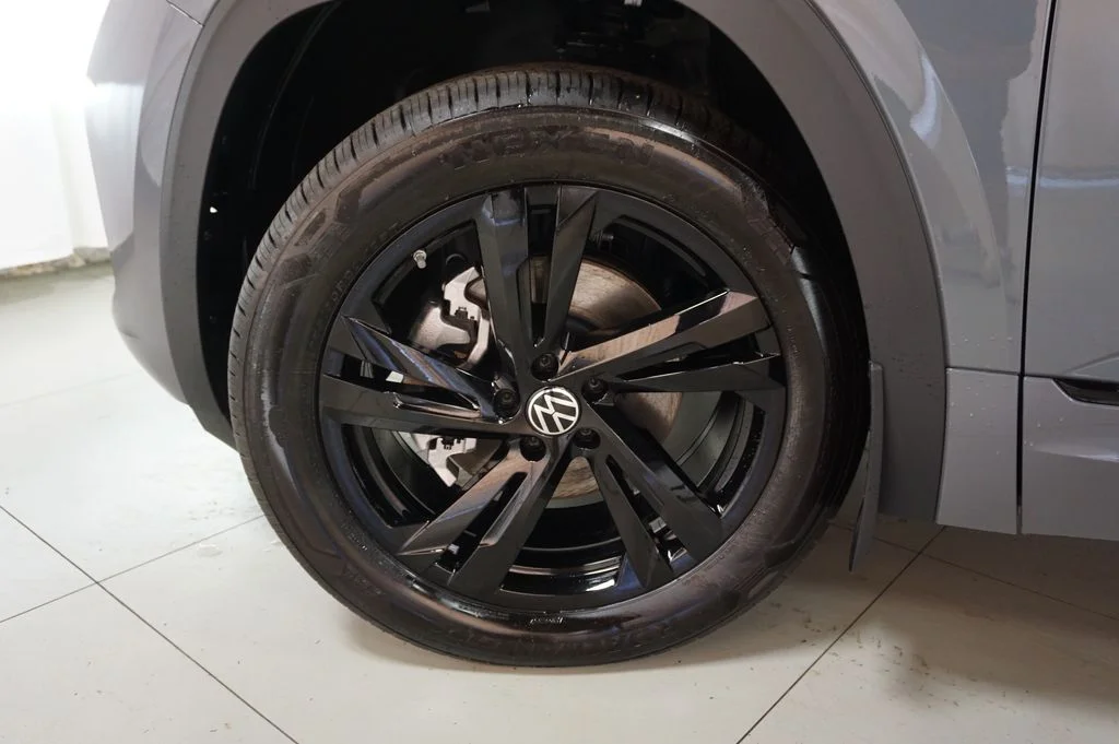 New 2026 Pure Gray Volkswagen 2.0T SEL R-Line Black image 35