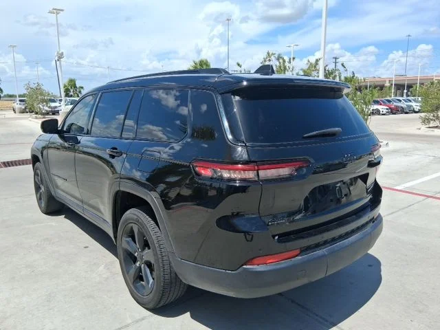Used 2024 Black Jeep Altitude X image 4