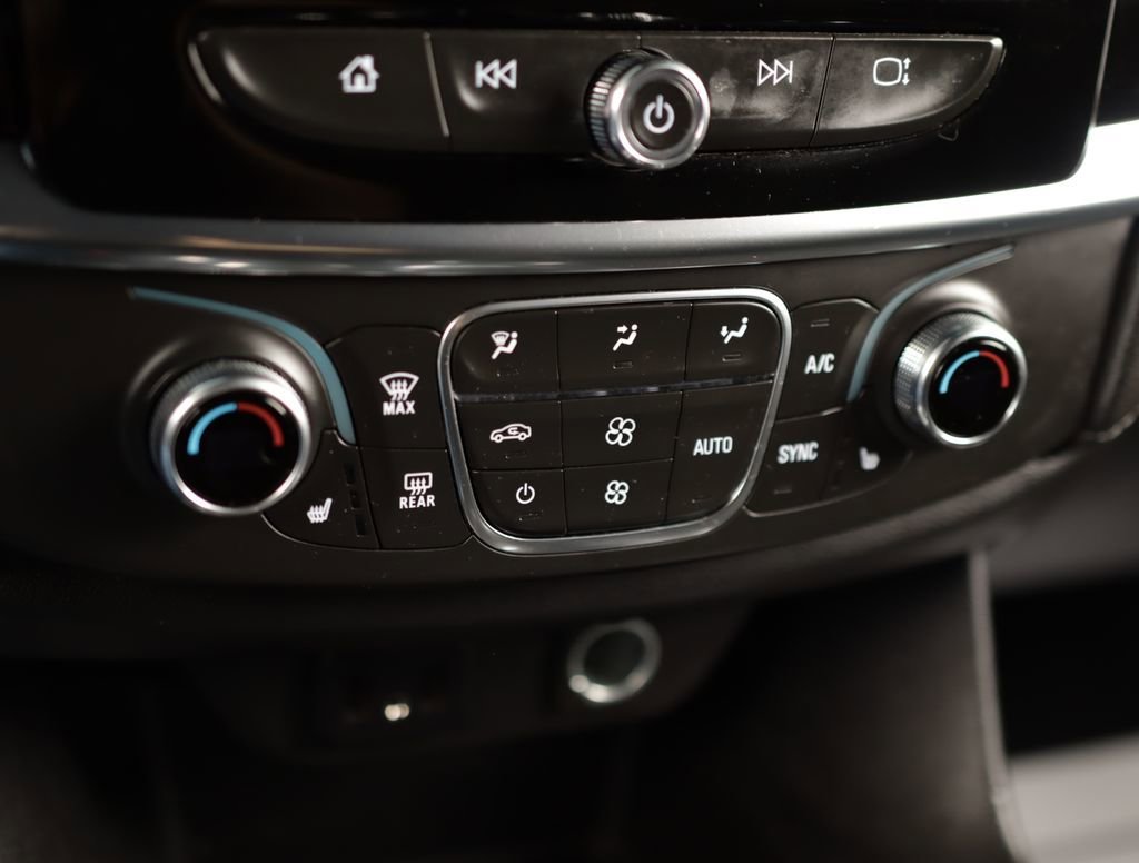 Used 2023 Summit White Chevrolet LT Cloth image 16