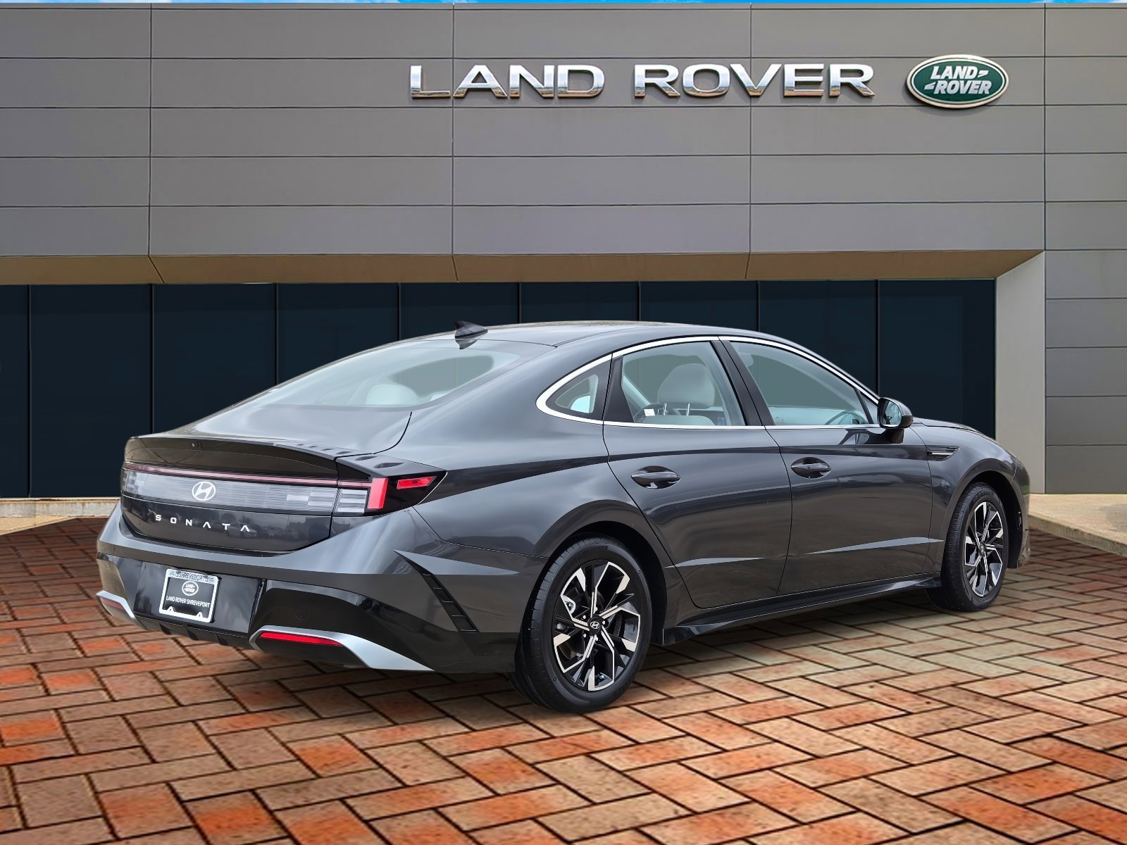 Used 2024 Portofino Gray Hyundai SEL image 4