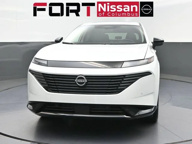 New 2026 White Nissan Platinum image 2