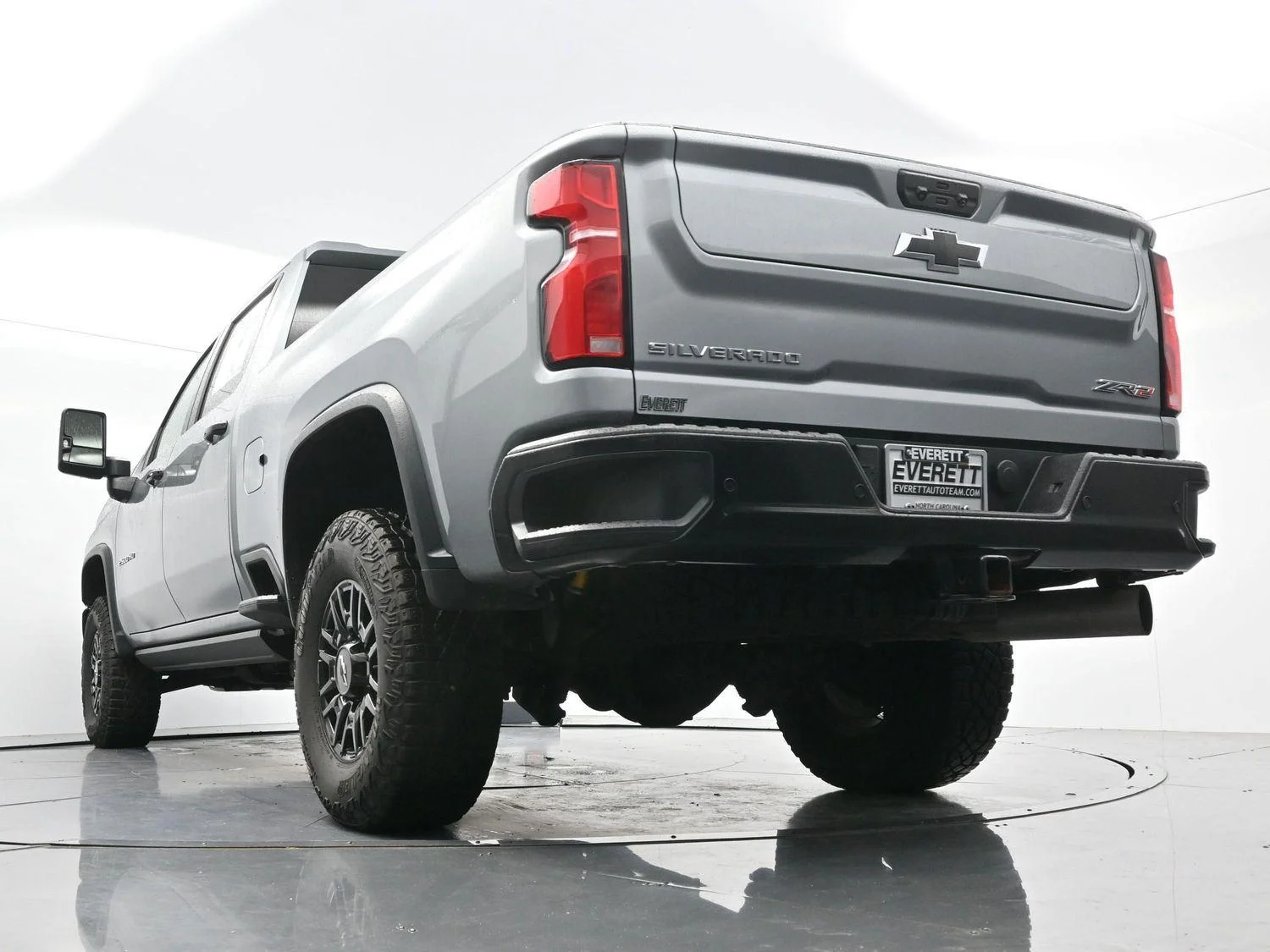 Used 2024 Sterling Gray Metallic Chevrolet ZR2 image 49