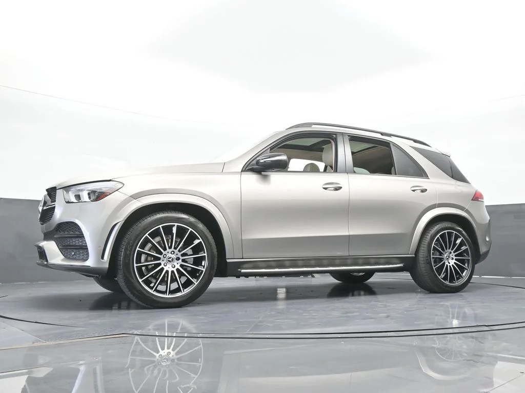 Used 2022 Gold Mercedes-Benz GLE 350 image 59