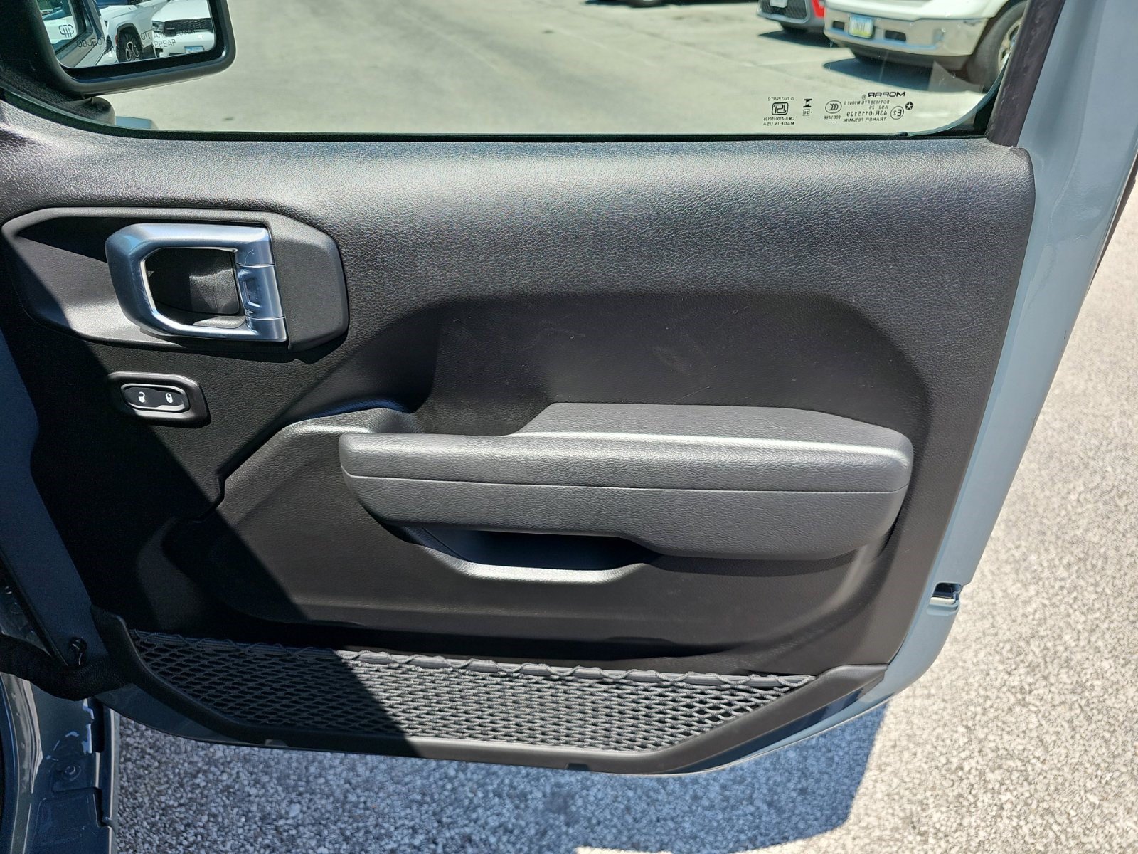 New 2026 Anvil Clearcoat Jeep Sport S image 13