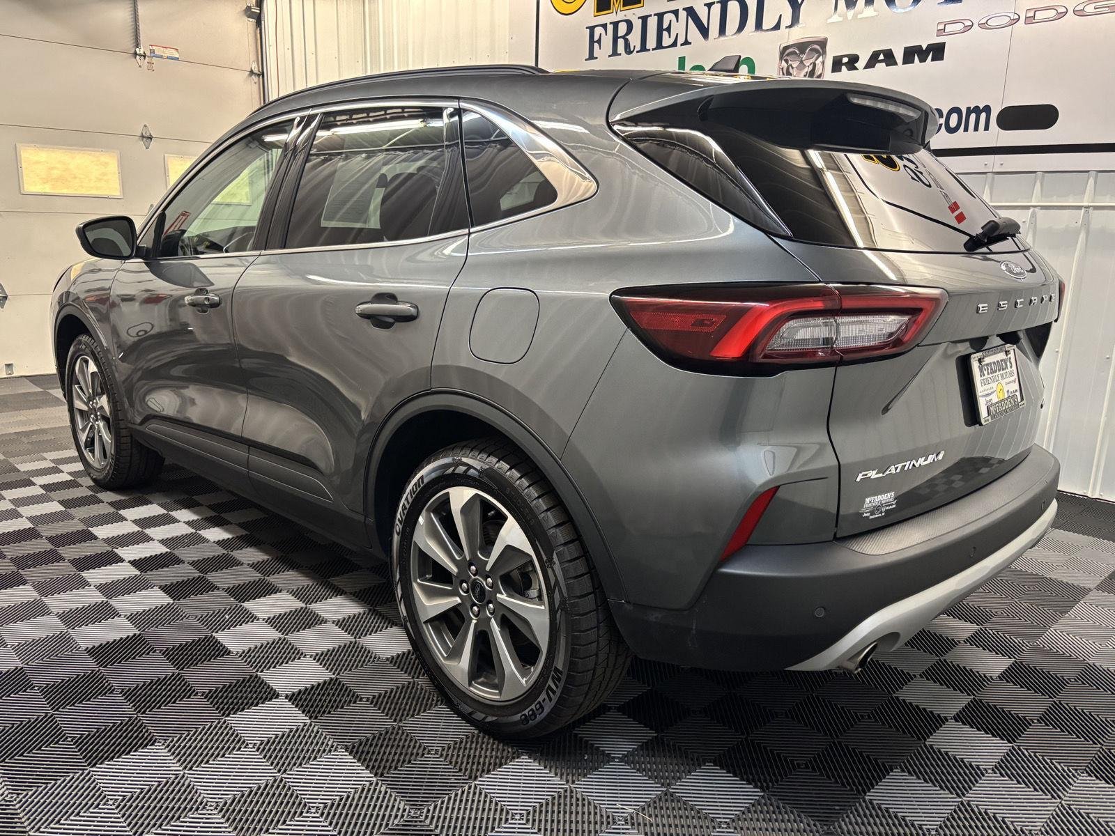 Used 2025 Carbonized Gray Metallic Ford Platinum image 8