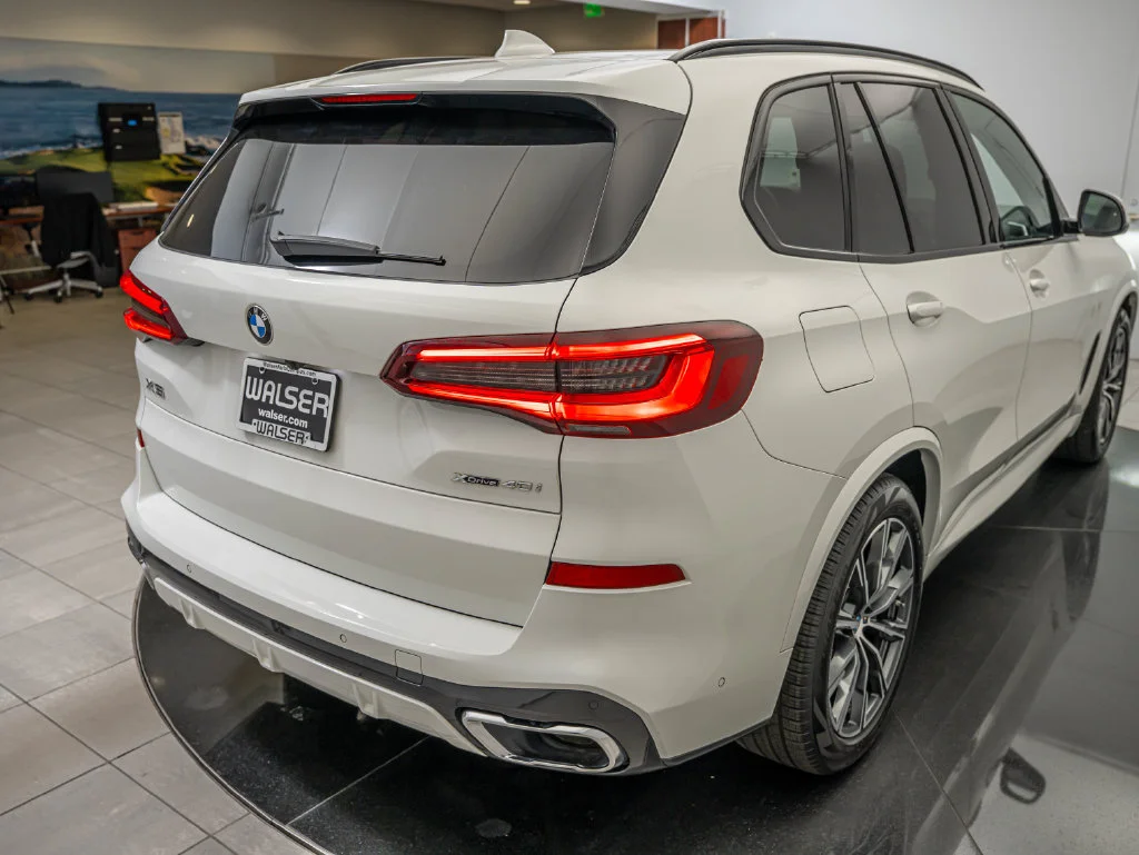 Used 2022 Alpine White BMW xDrive40i image 15
