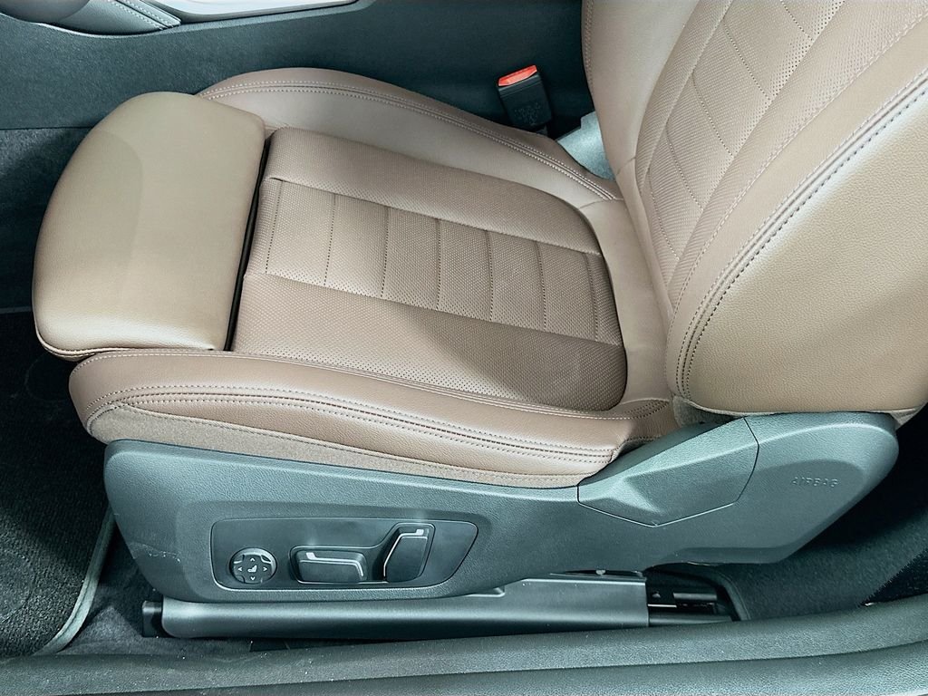 New 2027 Portimao Blue Metallic BMW 430i image 21