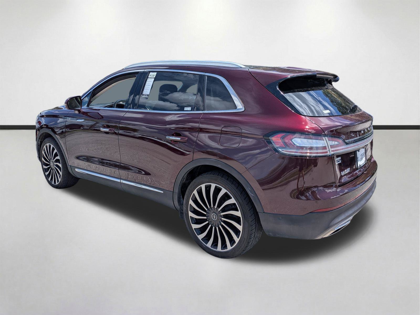 Used 2019 Burgundy Velvet Metallic Tinted Clearcoat Lincoln Black Label image 6