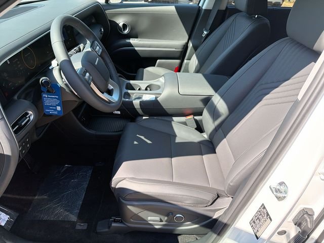 New 2026 White Hyundai SEL 7P image 43