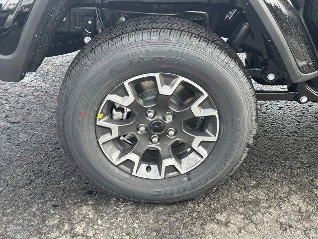 New 2026 Black Clear-Coat Exterior Paint Jeep Sahara image 12