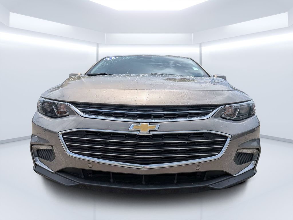 Used 2017 Gray Chevrolet Premier image 8