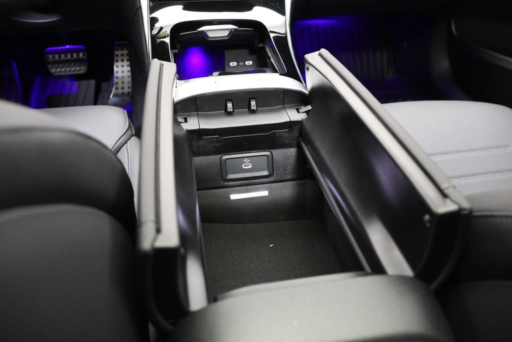 Used 2026 MANUFAKTUR Alpine Grey Mercedes-Benz C 300 image 29