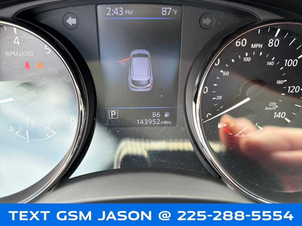 Used 2019 Gray Nissan SL image 18