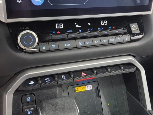 Used 2024 Silver Toyota Platinum image 20