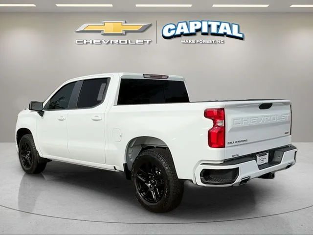 Used 2025 White Chevrolet RST image 3