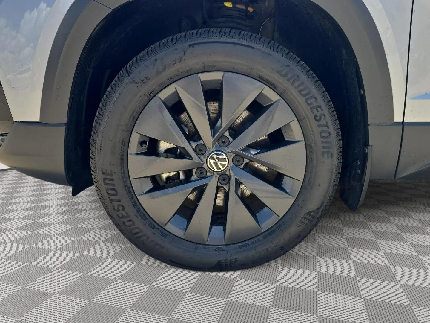 Certified Used 2022 PYRITE SILVER Volkswagen S image 24