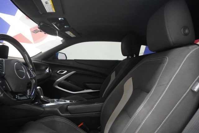 Used 2021  Chevrolet 1LS image 17