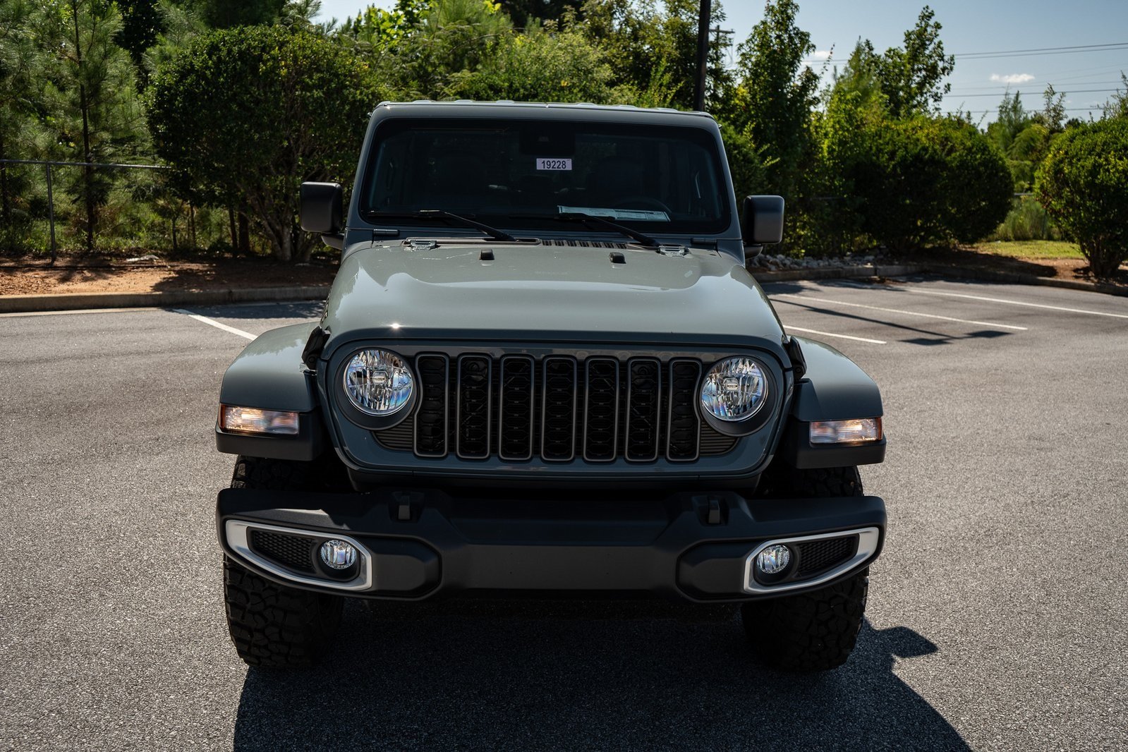 2025 Jeep Gladiator Sport photo 2