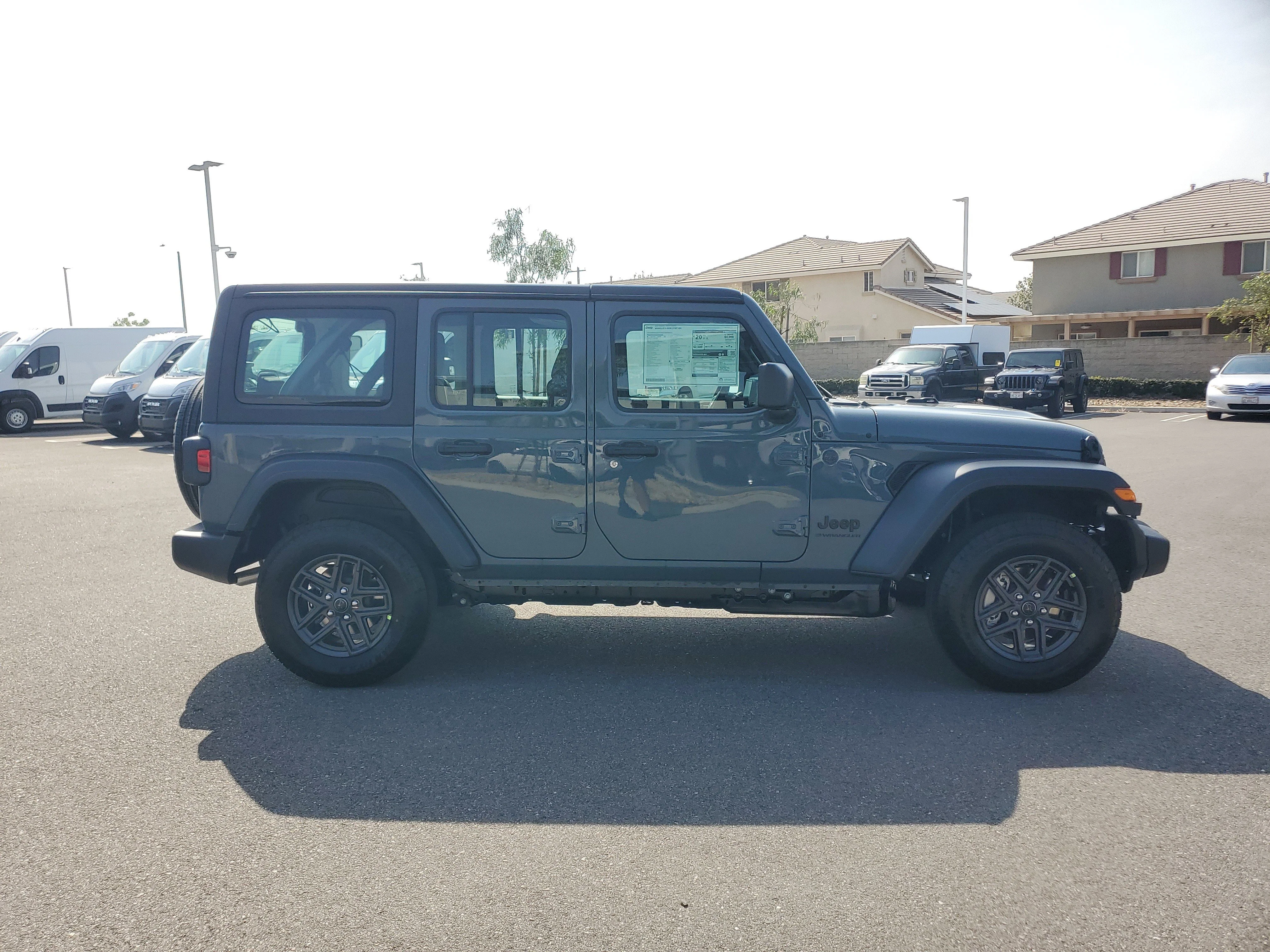 New 2026 Anvil Clear-Coat Exterior Paint Jeep Sport image 7