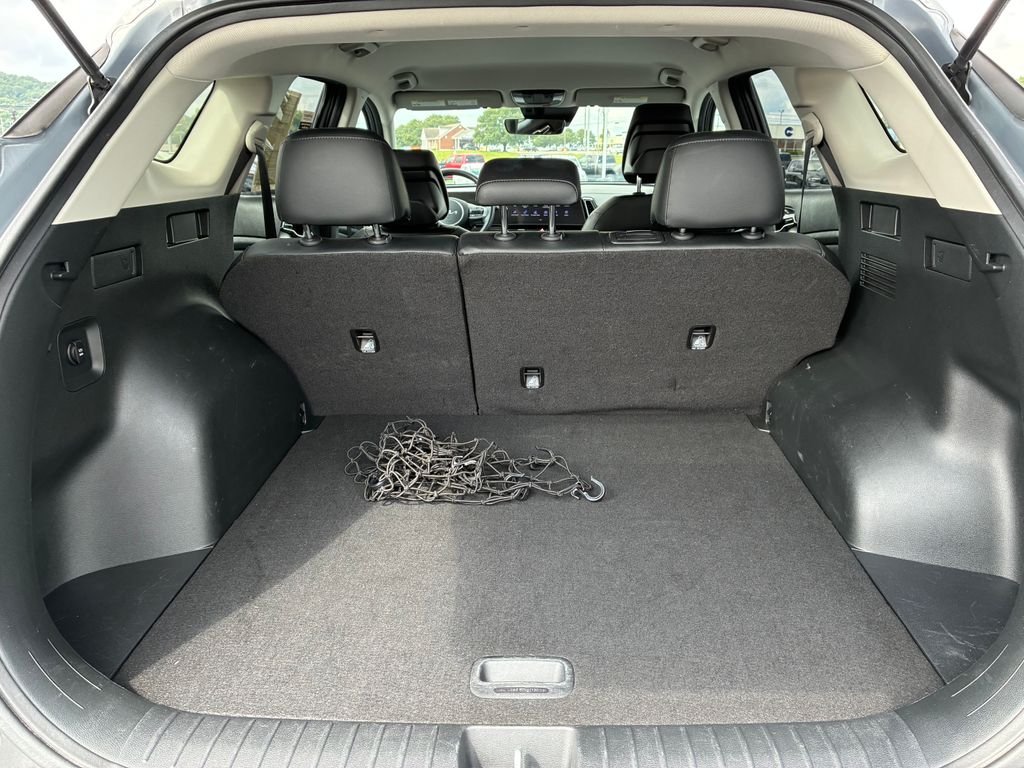 Used 2023 Silver Kia EX image 4