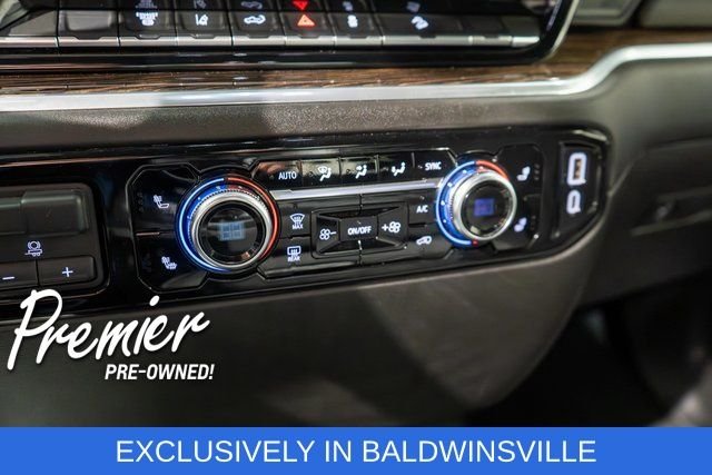 Used 2025 Sterling Metallic GMC SLE image 25
