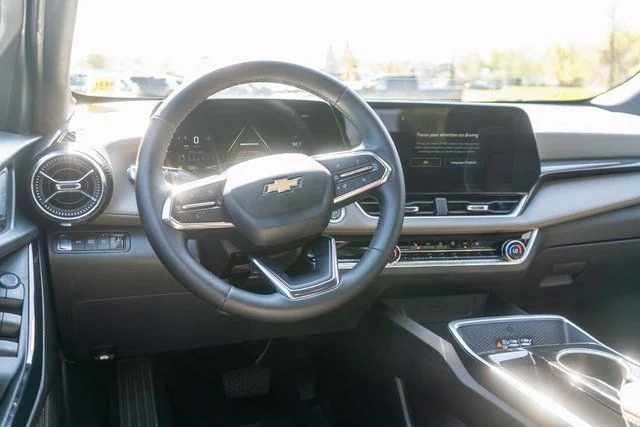 Used 2025 Blue Chevrolet LT image 14