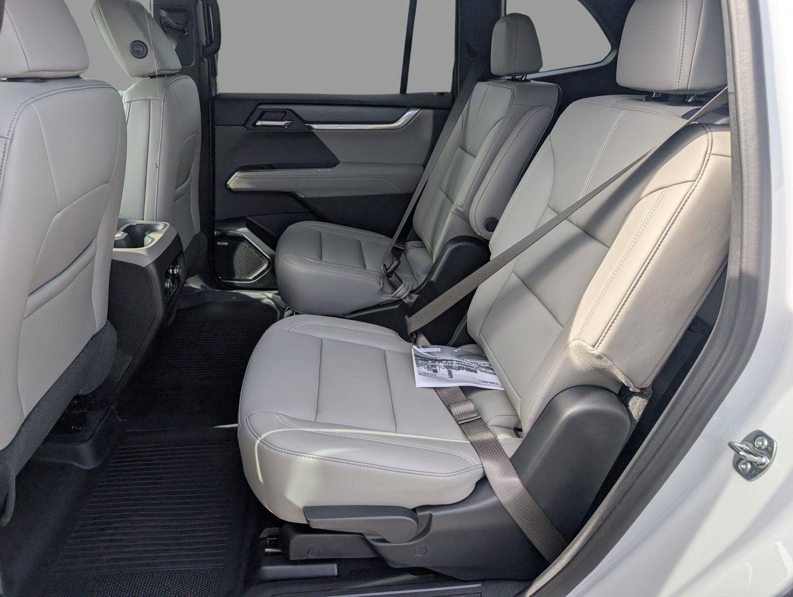 2026 GMC Acadia Elevation - Photo 28