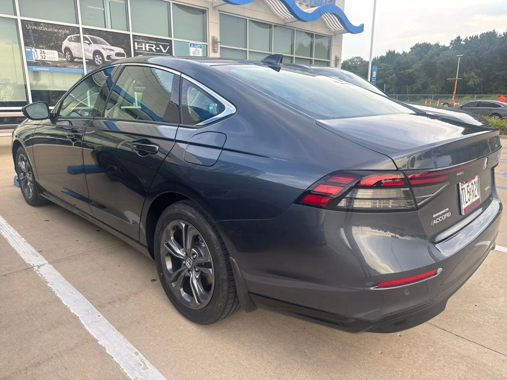 Used 2026  Honda EX-L image 6