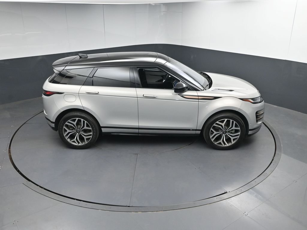 Used 2020  Land Rover First Edition image 38