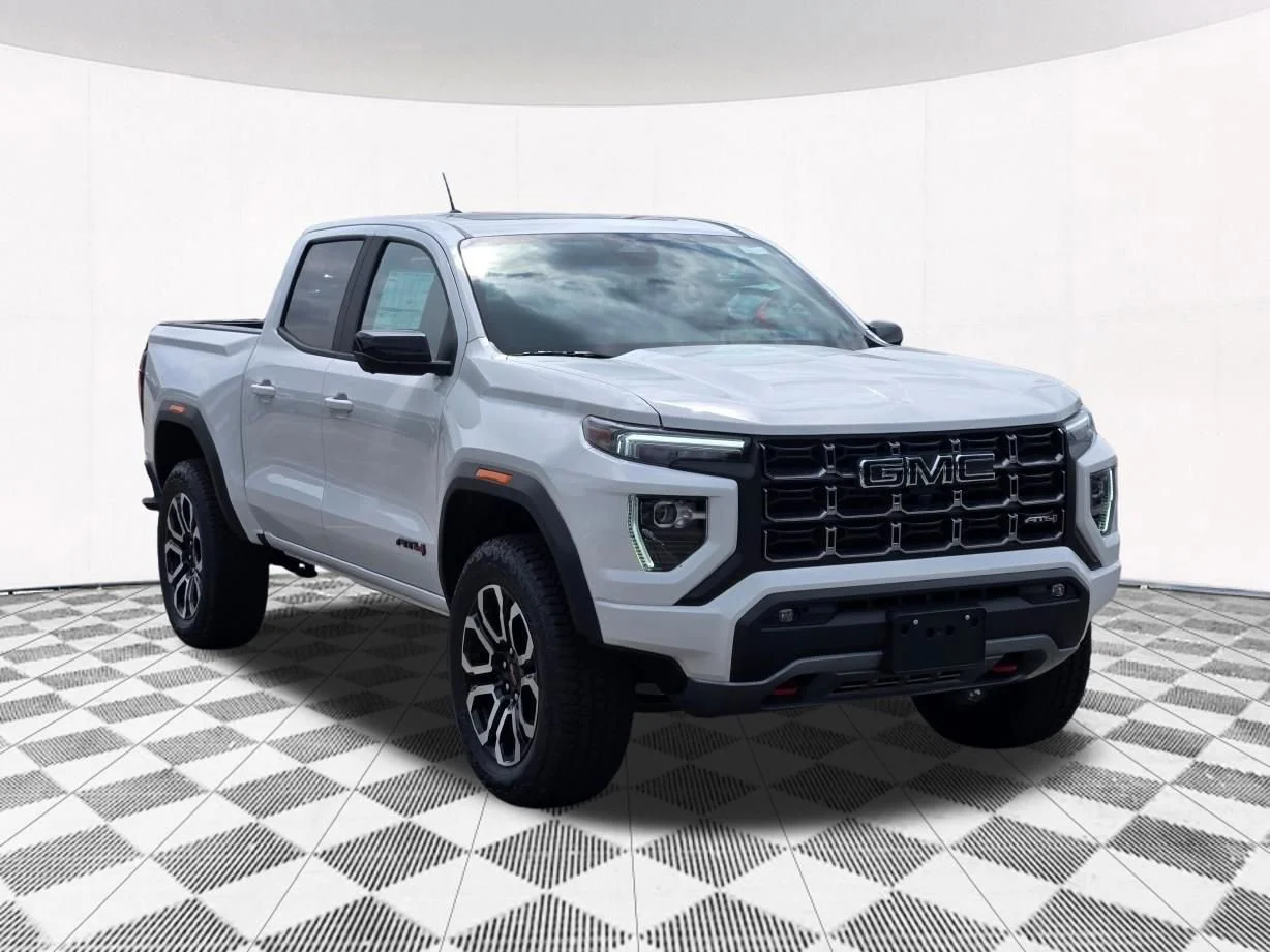 New 2026 Summit White GMC AT4 image 13