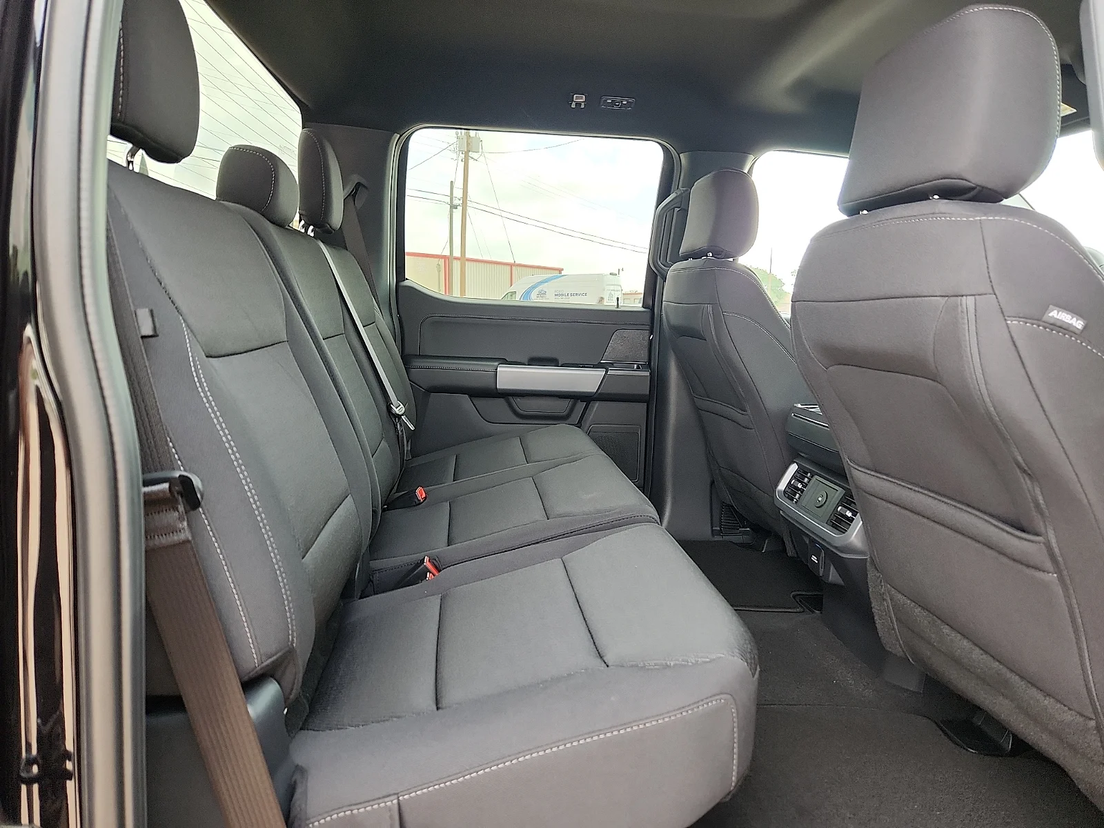 New 2026 Agate Black Metallic Ford XLT image 19