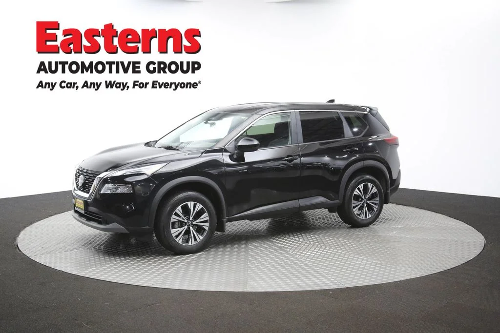 Used 2023 Black Nissan SV image 57