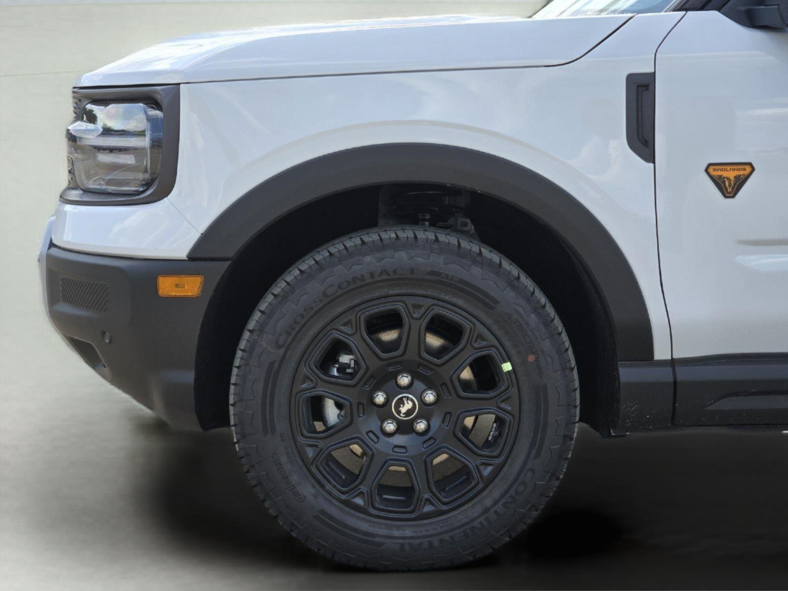 New 2026 Oxford White Ford Badlands® image 6