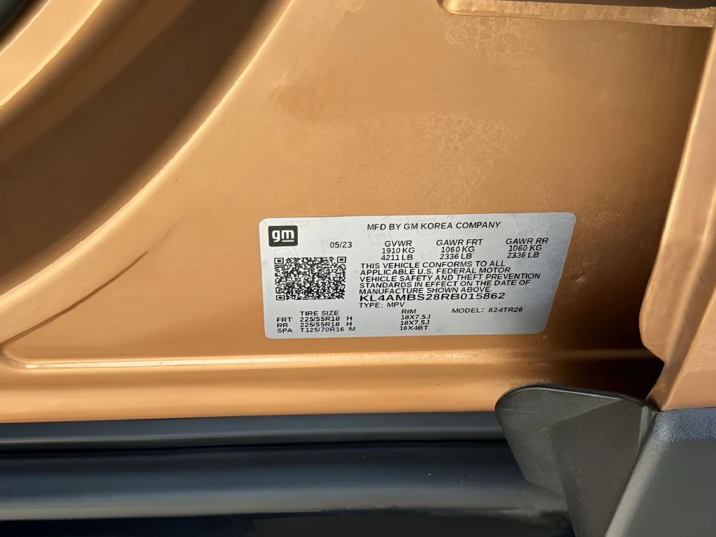 Used 2024 Copper Ice Metallic Buick Preferred image 33