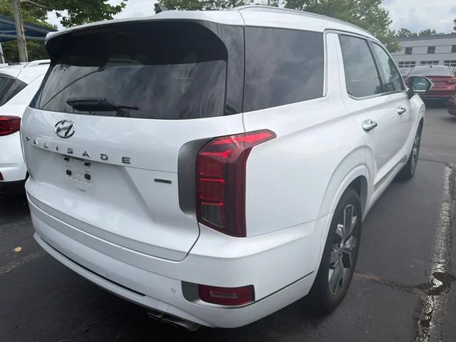 Used 2022 Hyper White Hyundai Limited image 9