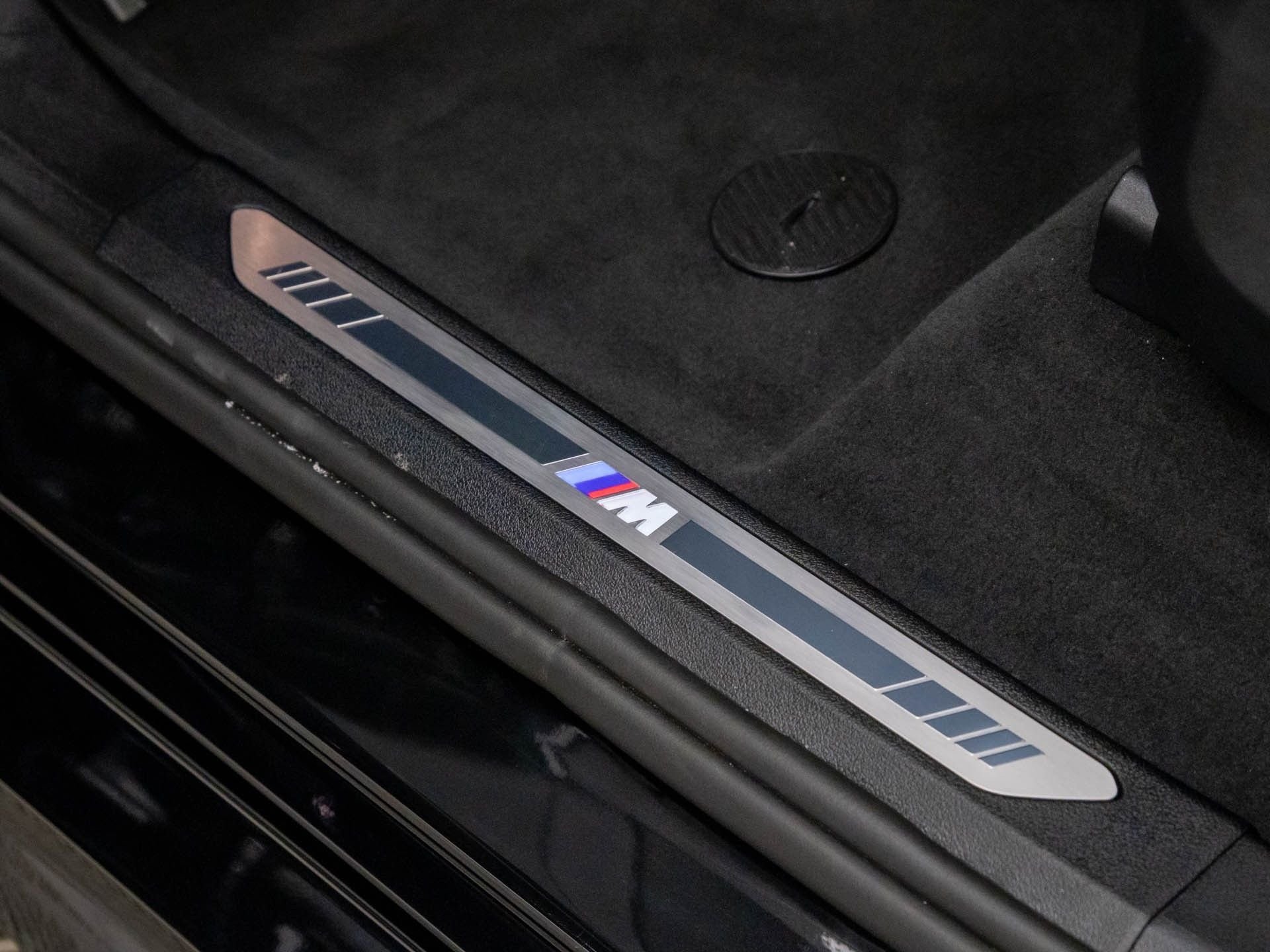 New 2026 Black Sapphire Metallic BMW xDrive50e image 15