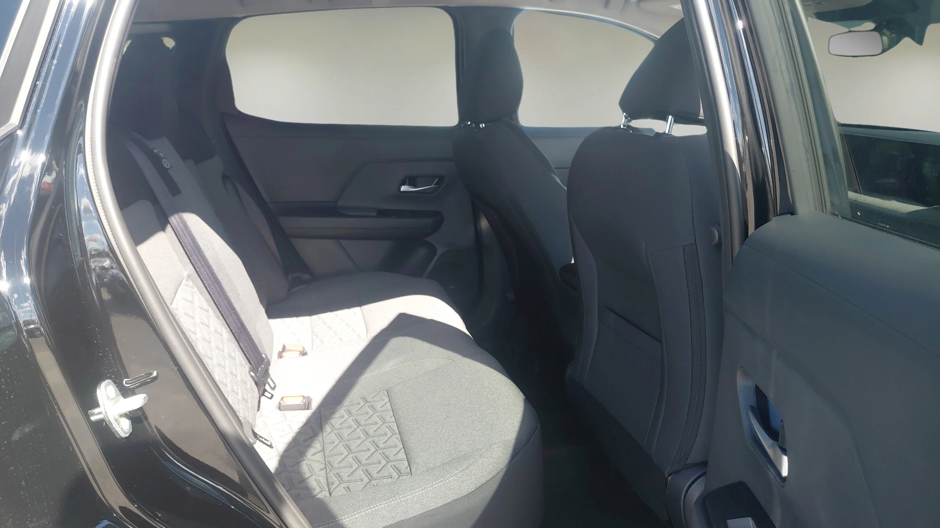 2026 Nissan KICKS SV - Photo 11