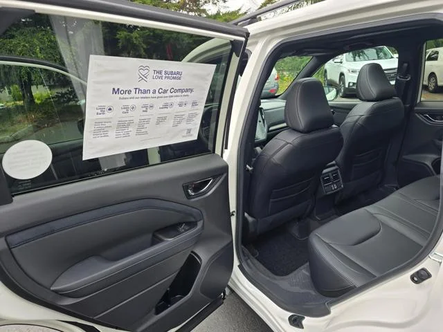 New 2026 CRYSTAL WHITE PEARL Subaru Limited image 32