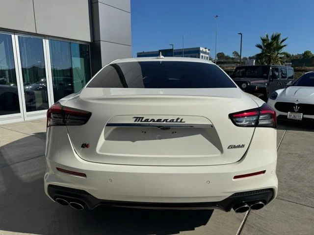 Certified Used 2022 Bianco Maserati Modena Q4 image 7