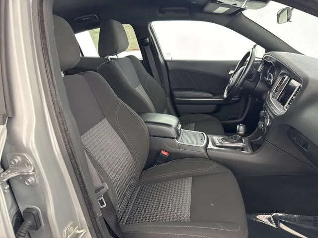 Used 2023 Silver Dodge SXT image 20