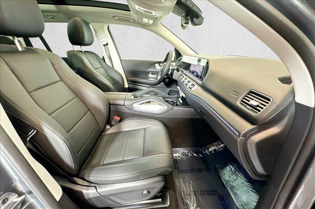 New 2026 Selenite Grey Metallic Mercedes-Benz GLS 450 image 57