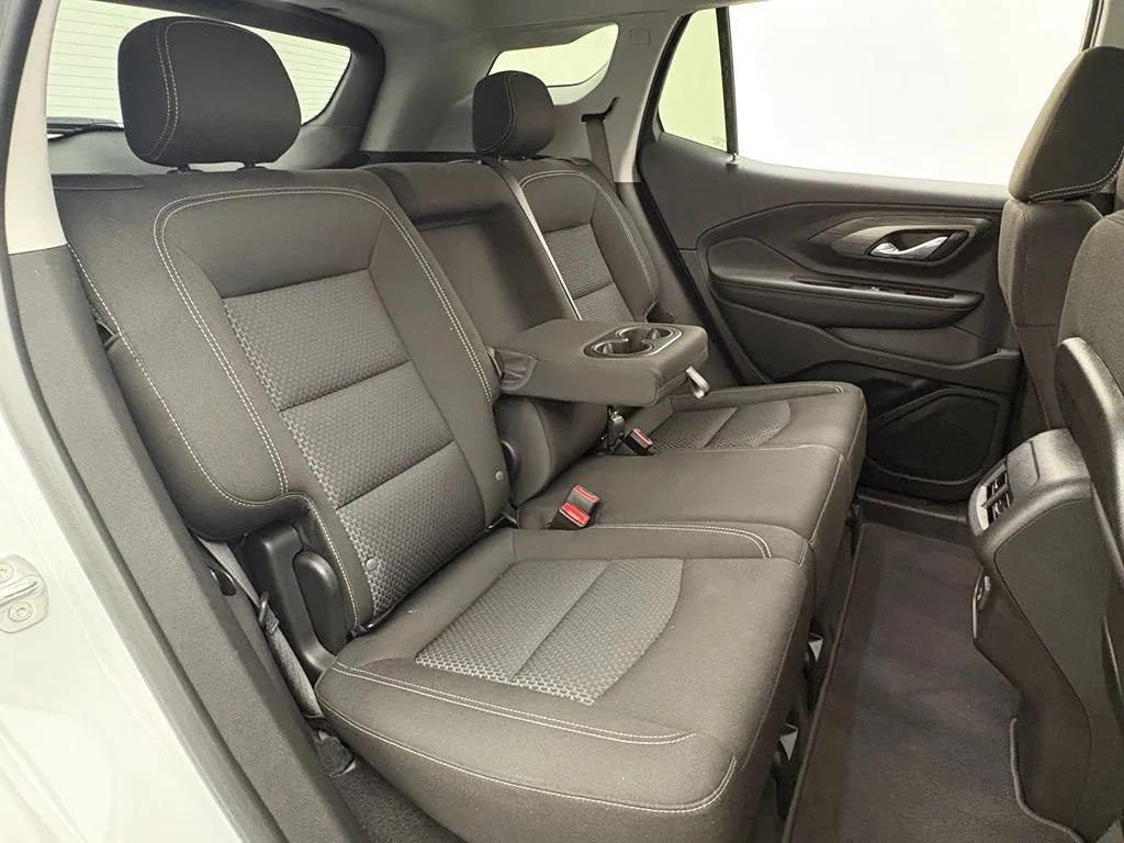 Used 2023 Summit White GMC SLE image 36