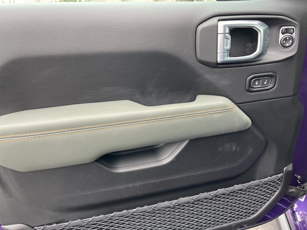 New 2026 Reign Exterior Paint Jeep Mojave X image 31