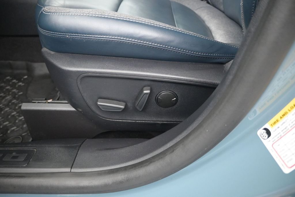 Used 2022 Gray Ford Outer Banks image 17