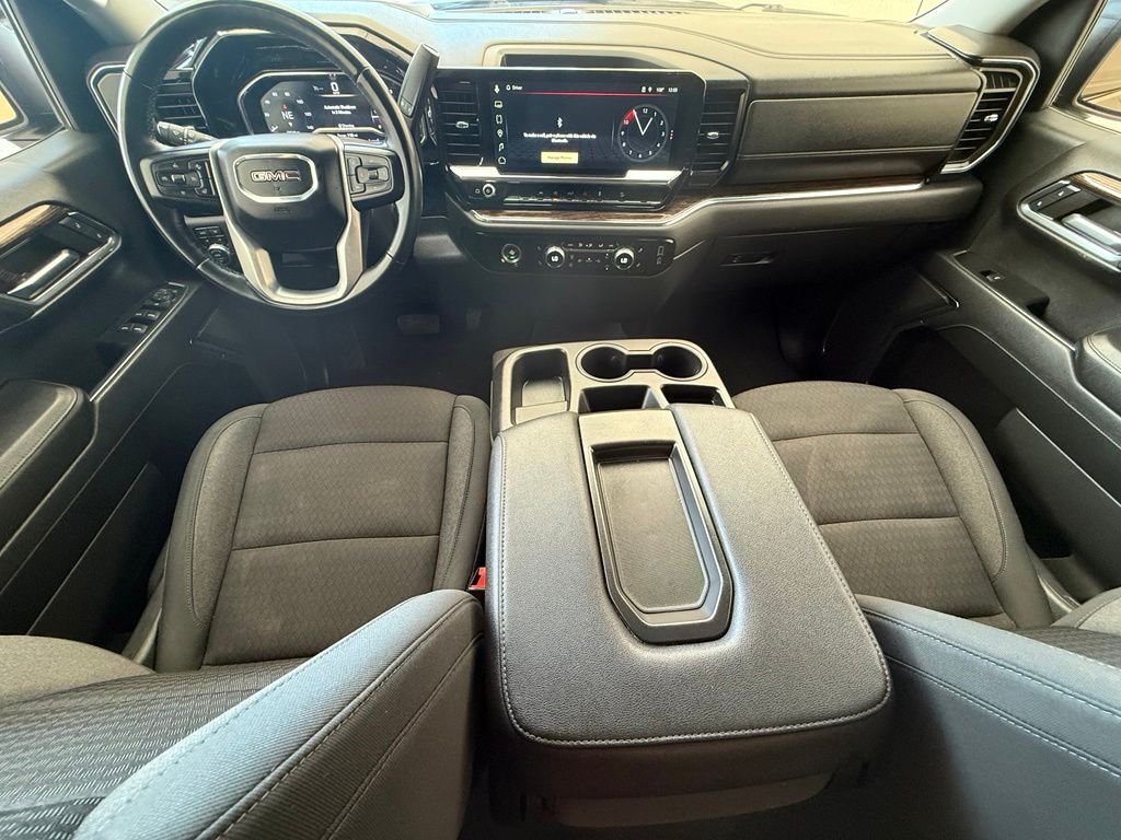 Used 2024 Onyx Black GMC Elevation image 27
