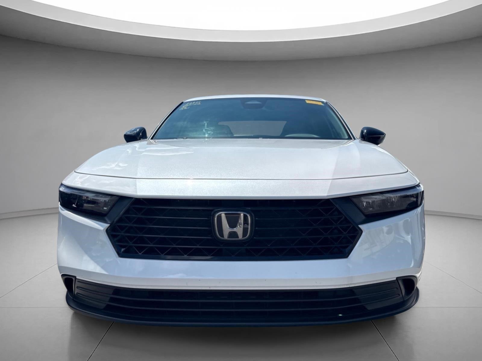 Used 2025 Platinum White Pearl Honda Sport image 23