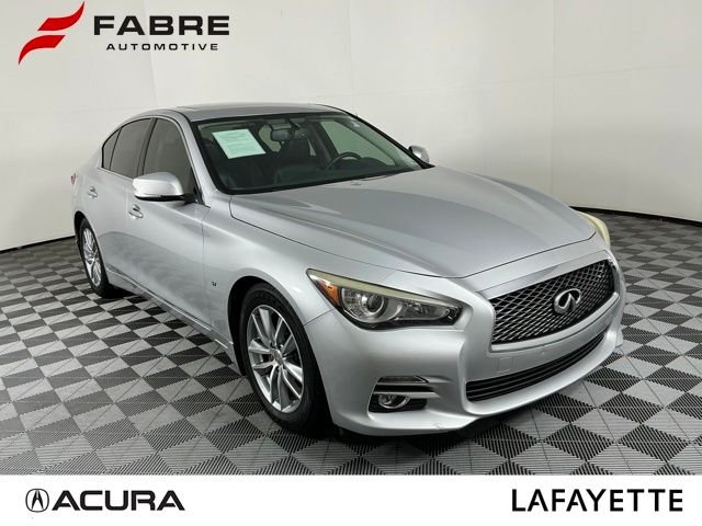 2015 INFINITI Q50 Premium's photo